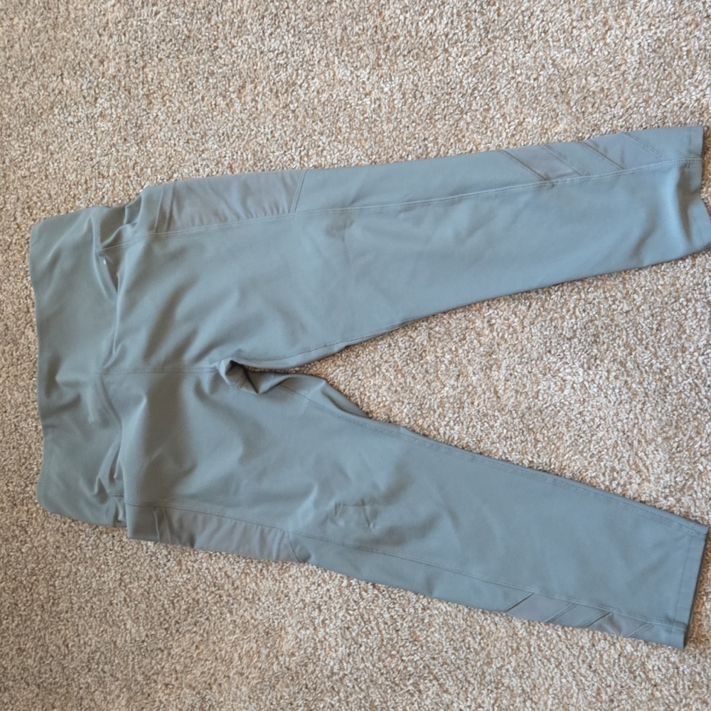 Mondetta leggings. Size medium.  7/8 length. Worn once